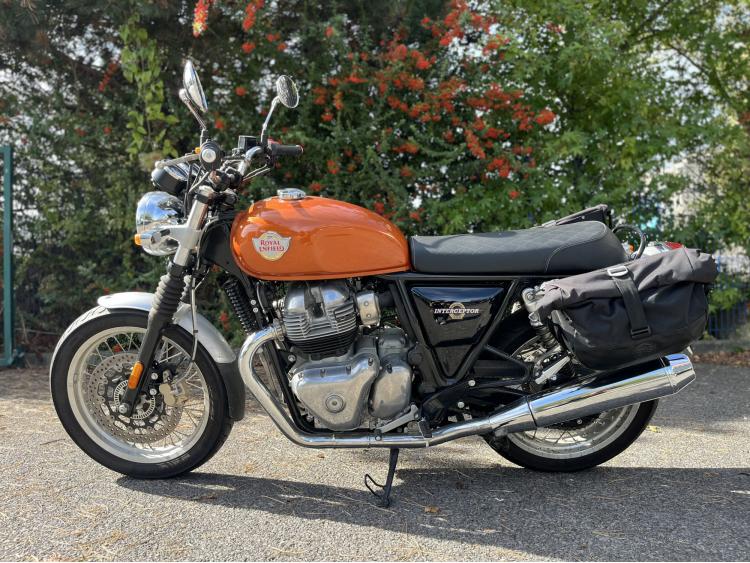 ROYAL ENFIELD INTERCEPTOR 650